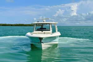 2023 Boston Whaler 350 Realm for sale - photo 6