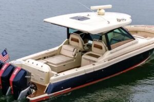 2023 Chris-Craft Calypso 35 for sale - photo 4