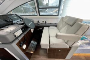 2023 Cruisers Yachts 46 Cantius for sale - photo 8