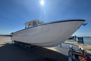 2023 Twin Vee 400 GFX CC for sale - photo 2