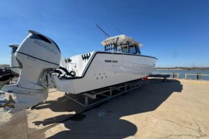 2023 Twin Vee 400 GFX CC for sale - photo 3