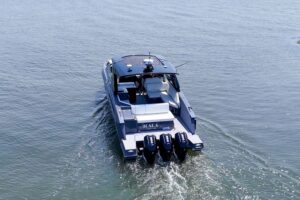 2024 Cruisers Yachts 38 GLS-OB SB for sale - photo 3