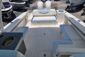 2024 Robalo R317 Dual Console for sale - photo 6