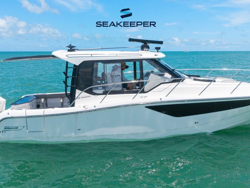2025 Boston Whaler 365 Conquest