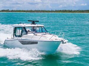 2025 Boston Whaler 365 Conquest for sale - photo 4