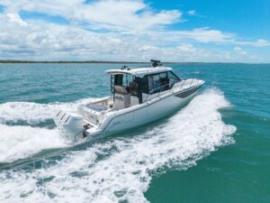 2025 Boston Whaler 365 Conquest for sale - photo 8