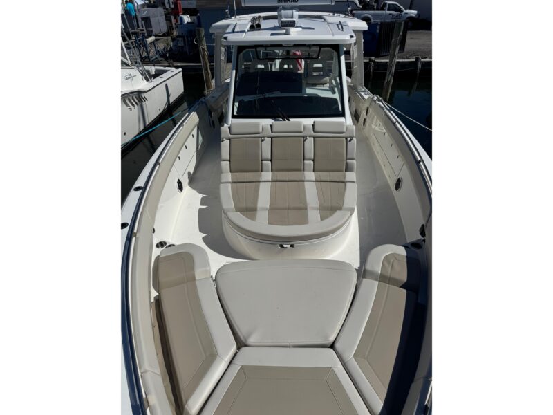 2025 Boston Whaler 420 Outrage