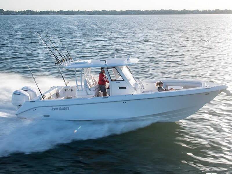 2025 Everglades 335 Center Console