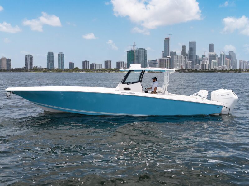 2025 Fountain 38 Center Console