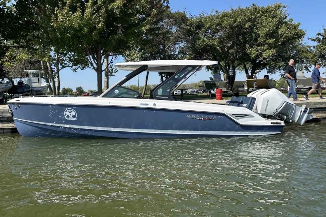 2025 Monterey Elite 30 OB for sale