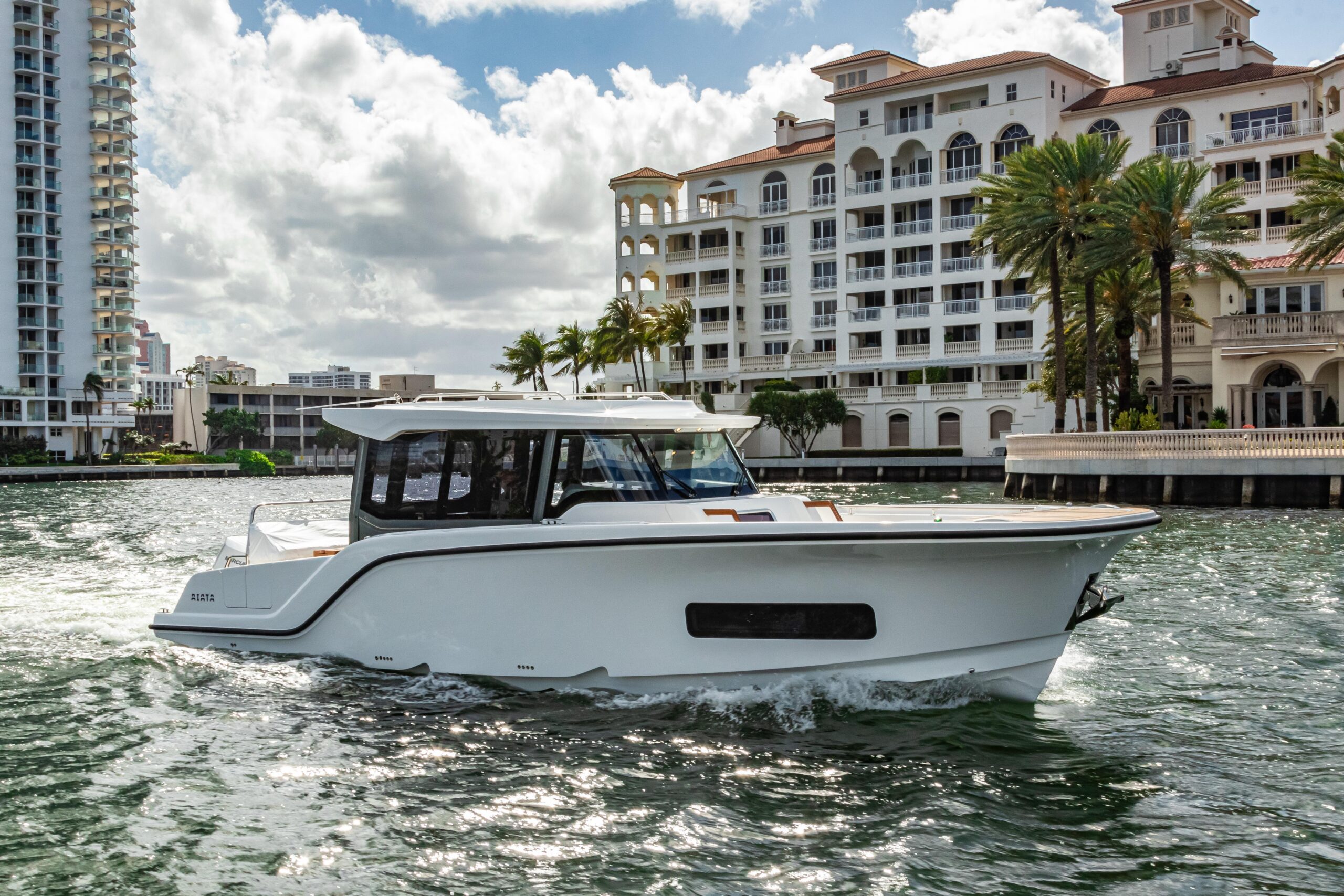 2026 Aiata Wayfinder 38 Cabin for sale