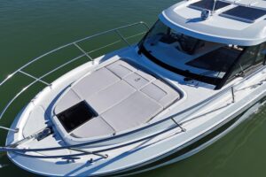 2026 Beneteau Antares 11 for sale - photo 8