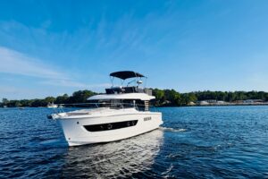 2026 Beneteau Swift Trawler 37 Fly for sale - photo 2