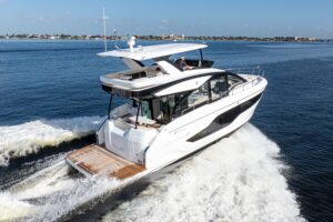 2026 Cruisers Yachts 50 Fly for sale - photo 3