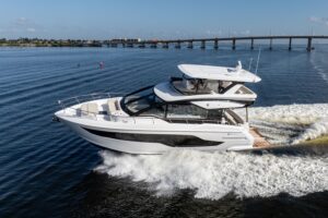 2026 Cruisers Yachts 50 Fly for sale - photo 4