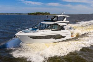 2026 Cruisers Yachts 50 Fly for sale - photo 5