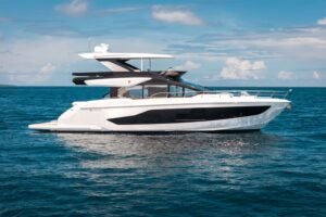 2026 Cruisers Yachts 57 Fly for sale - photo 3