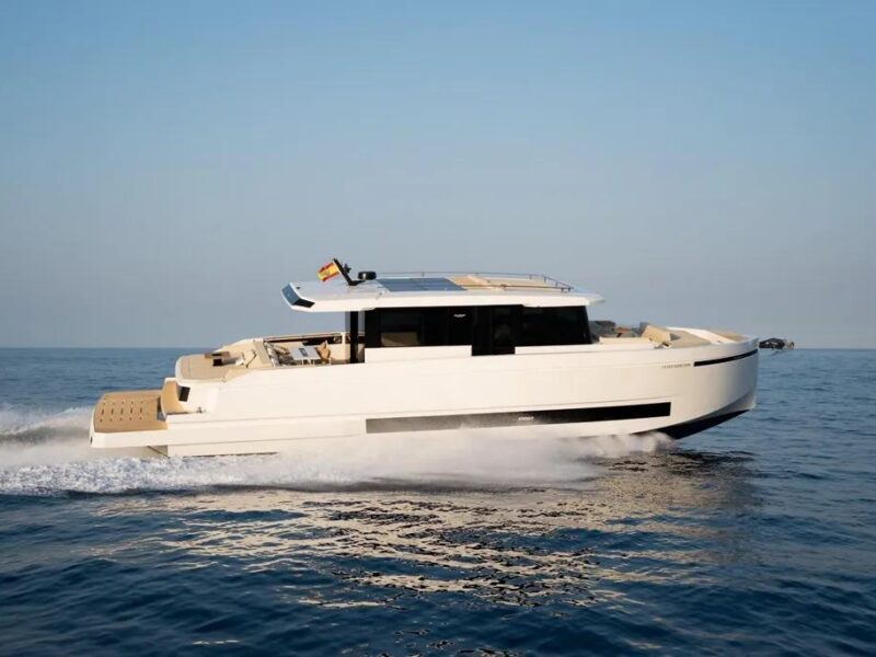 2026 De Antonio Yachts D60