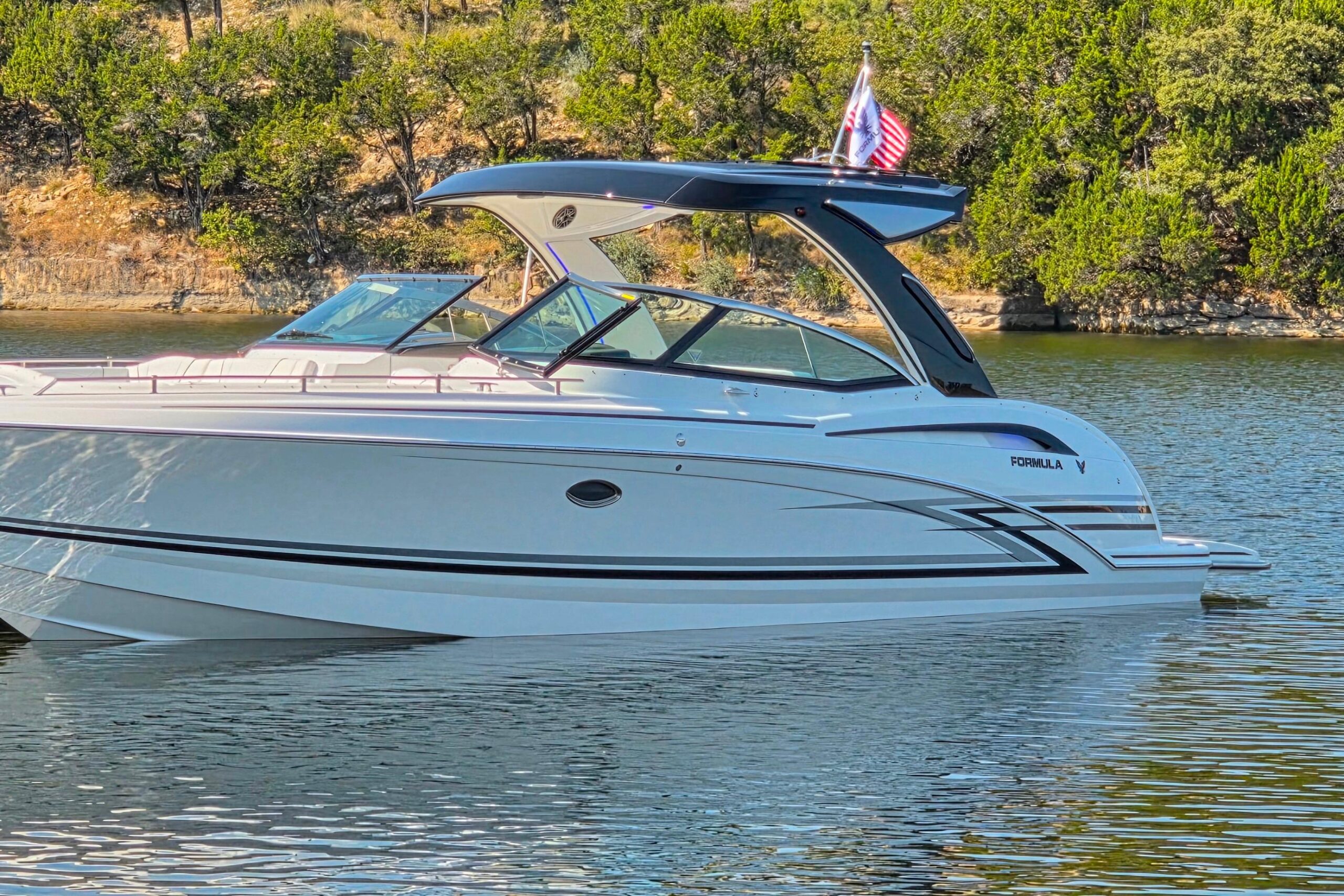 2026 Formula 350 Crossover Bowrider I/O for sale