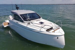 2027 Beneteau Gran Turismo 40 for sale - photo 5