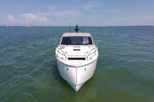 2027 Beneteau Gran Turismo 40 for sale - photo 6