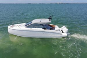 2027 Beneteau Gran Turismo 40 for sale - photo 7