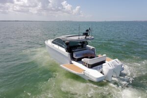 2027 Beneteau Gran Turismo 40 for sale - photo 8