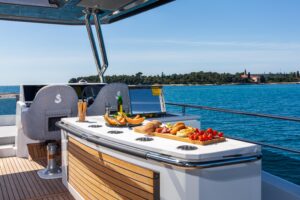 2027 Beneteau Grand Trawler 63 for sale - photo 5