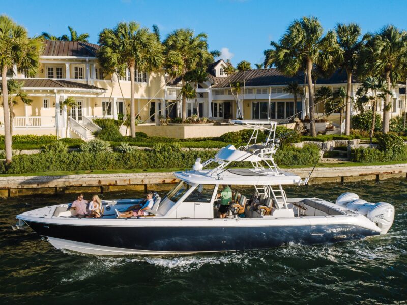 2027 Everglades 455 Center Console