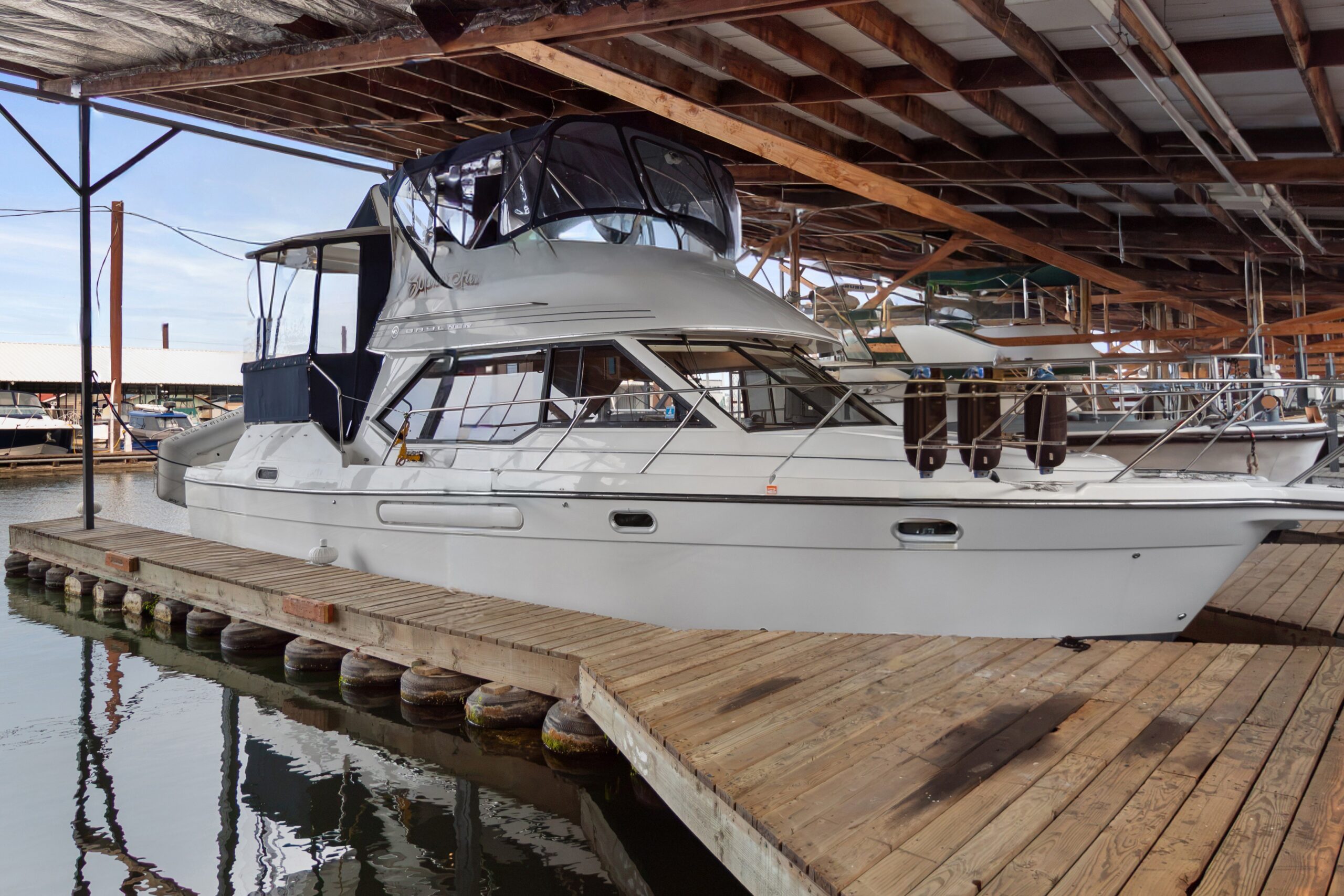 2000 Bayliner 4087 Aft Cabin Motoryacht for sale