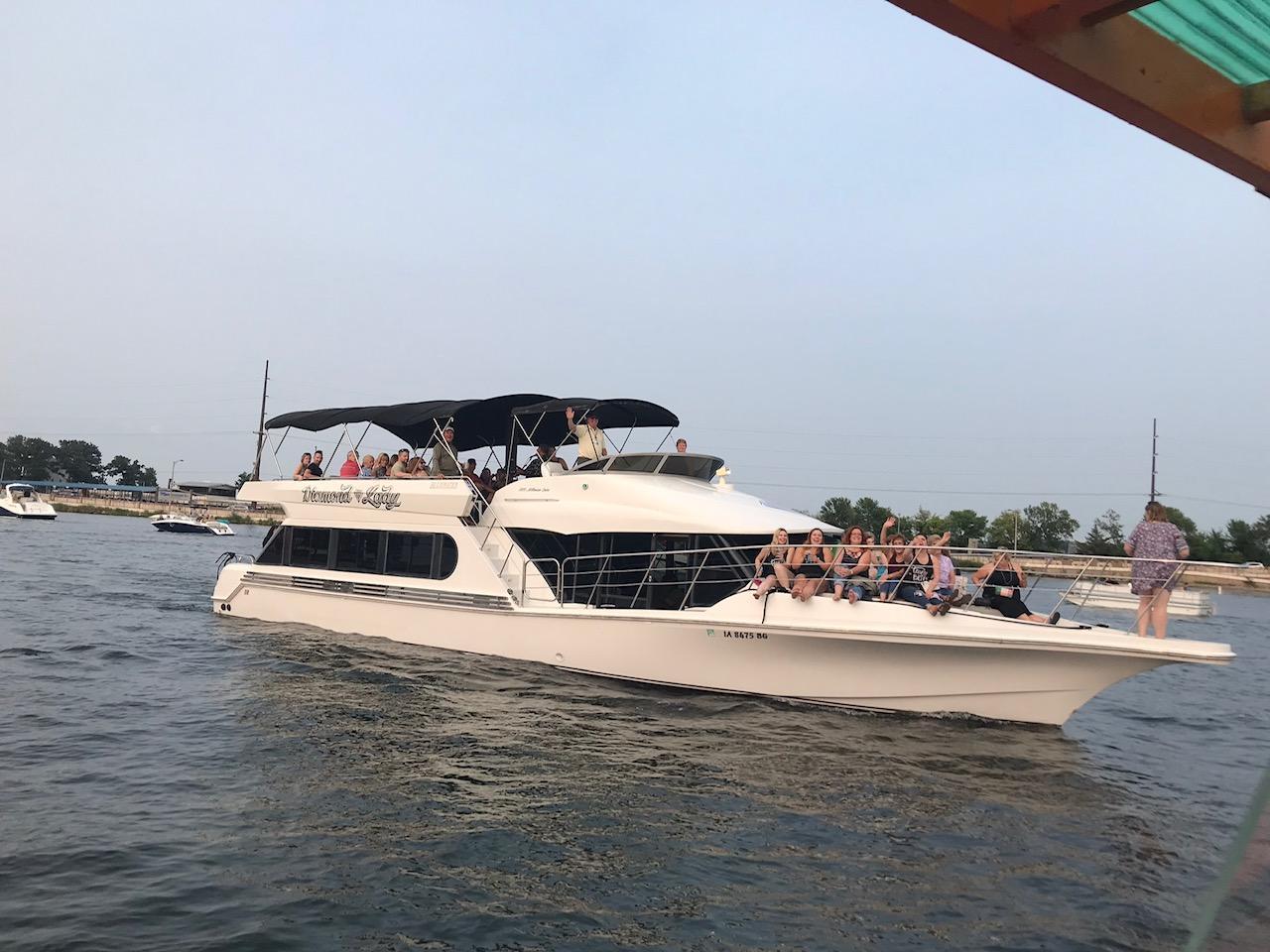 2000 Bluewater Yachts 5200 Millenium for sale