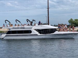 2000 Bluewater Yachts 5200 Millenium for sale - photo 7