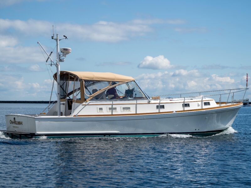 2000 Grand Banks 43 Eastbay EX