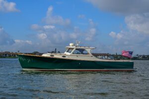 2000 Hinckley Picnic Boat 36 Classic for sale