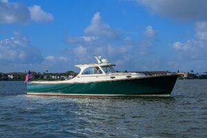 2000 Hinckley Picnic Boat 36 Classic for sale - photo 3