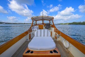 2000 Hinckley Picnic Boat 36 Classic for sale - photo 7