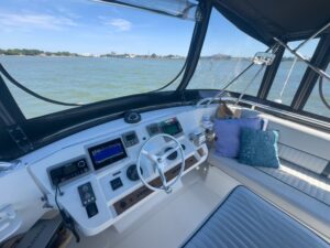 2000 Mainship 390 Trawler for sale - photo 4