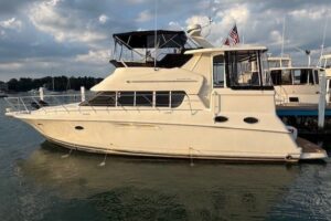 2000 Silverton 422 Motor Yacht for sale