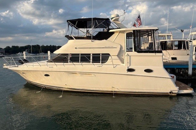 2000 Silverton 422 Motor Yacht