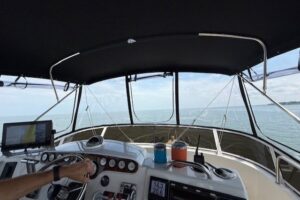 2000 Silverton 422 Motor Yacht for sale - photo 3