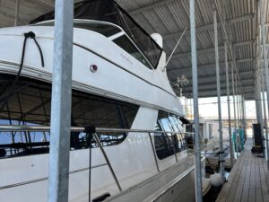 2001 Carver 450 Voyager Pilothouse for sale - photo 3