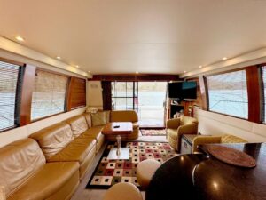 2001 Carver 570 Voyager Pilothouse for sale - photo 4