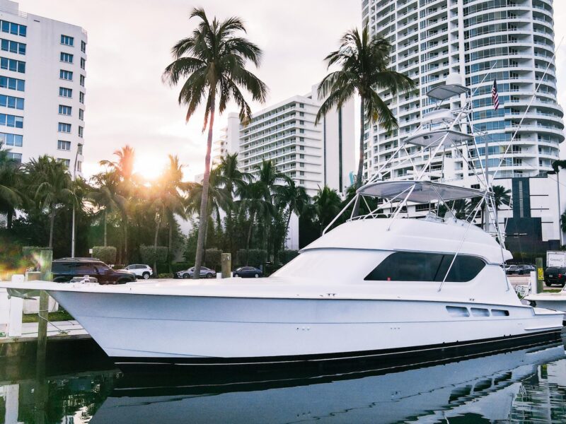 2001 Hatteras 65