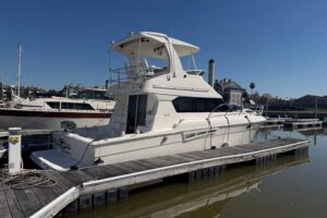 2001 Silverton 42 Convertible for sale