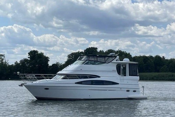 2002 Carver 466 Motor Yacht