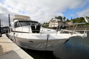 2002 Compass 62 Yachtfish Pilothouse for sale - photo 2
