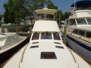 2002 Hinckley Talaria 44 Flybridge for sale - photo 5