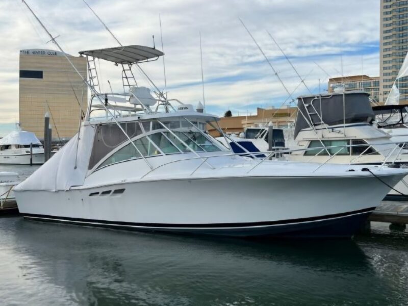 2002 Luhrs 36 Open
