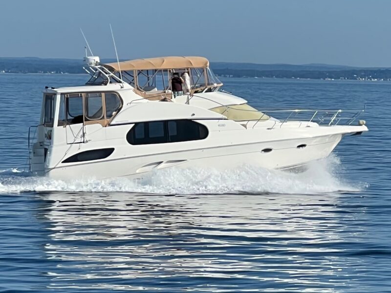 2002 Silverton 43 Motor Yacht