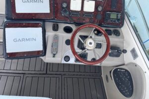 2003 Cruisers Yachts 3970 Express for sale - photo 7